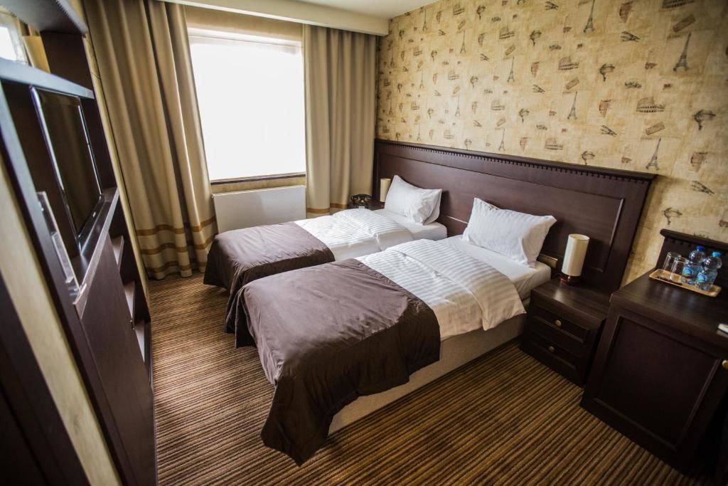 Отель Hotel Rodan Курник-60